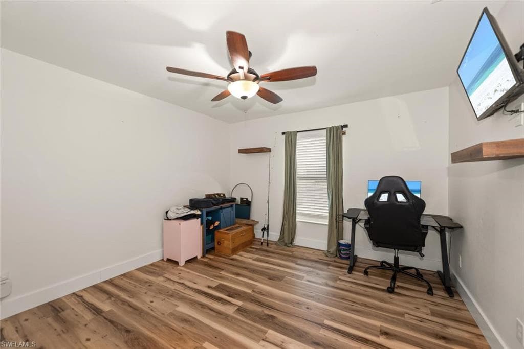 2401 Leavitt RD-20