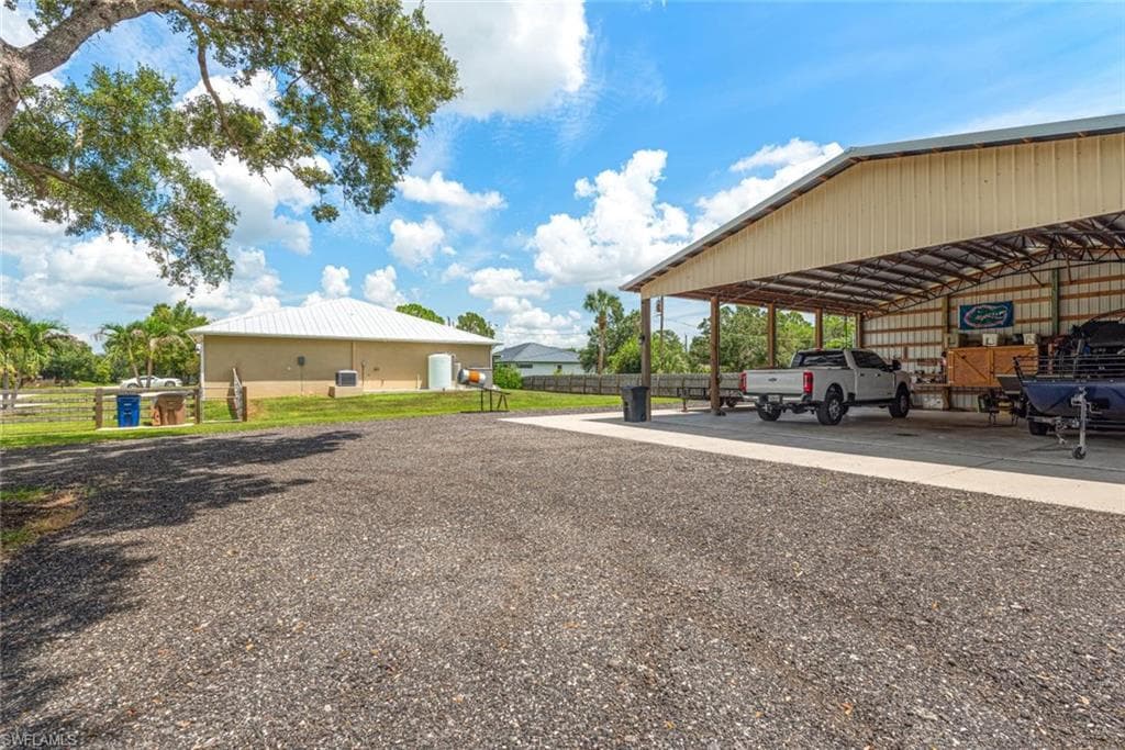 2401 Leavitt RD-33