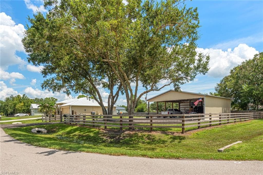 2401 Leavitt RD-29