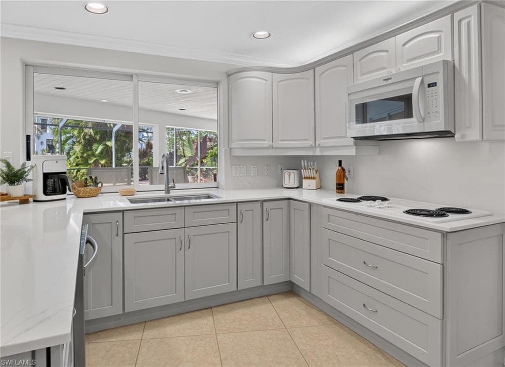 660 14th AVE S-12