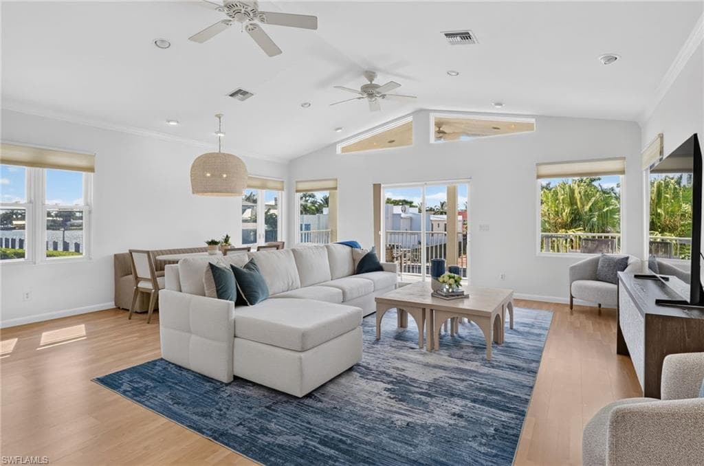 660 14th AVE S-38