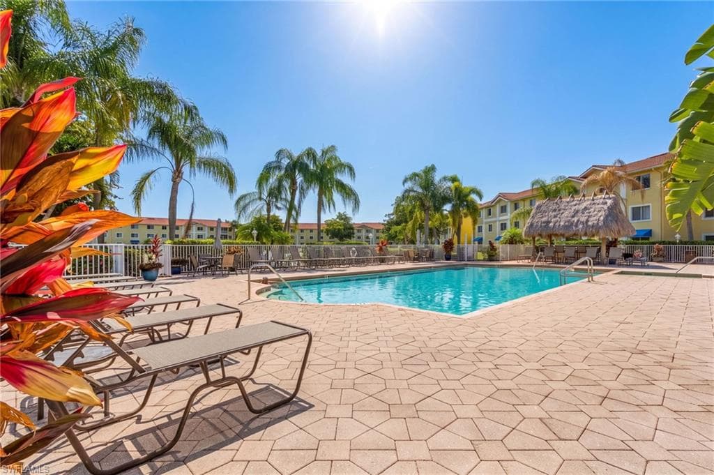 8274 Key Royal CIR 1022-23