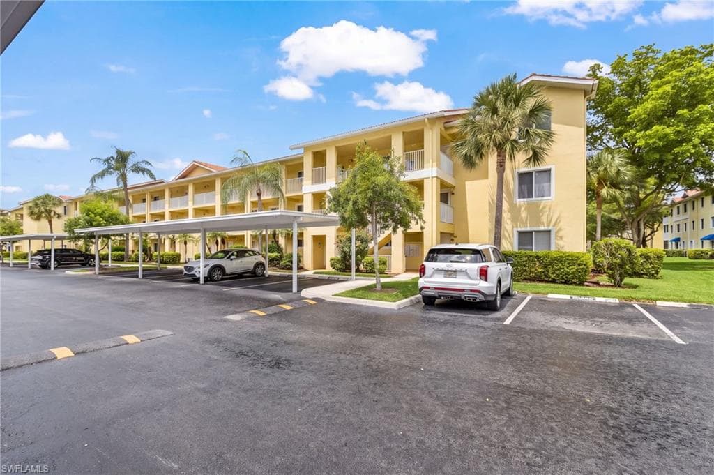 8274 Key Royal CIR 1022-1