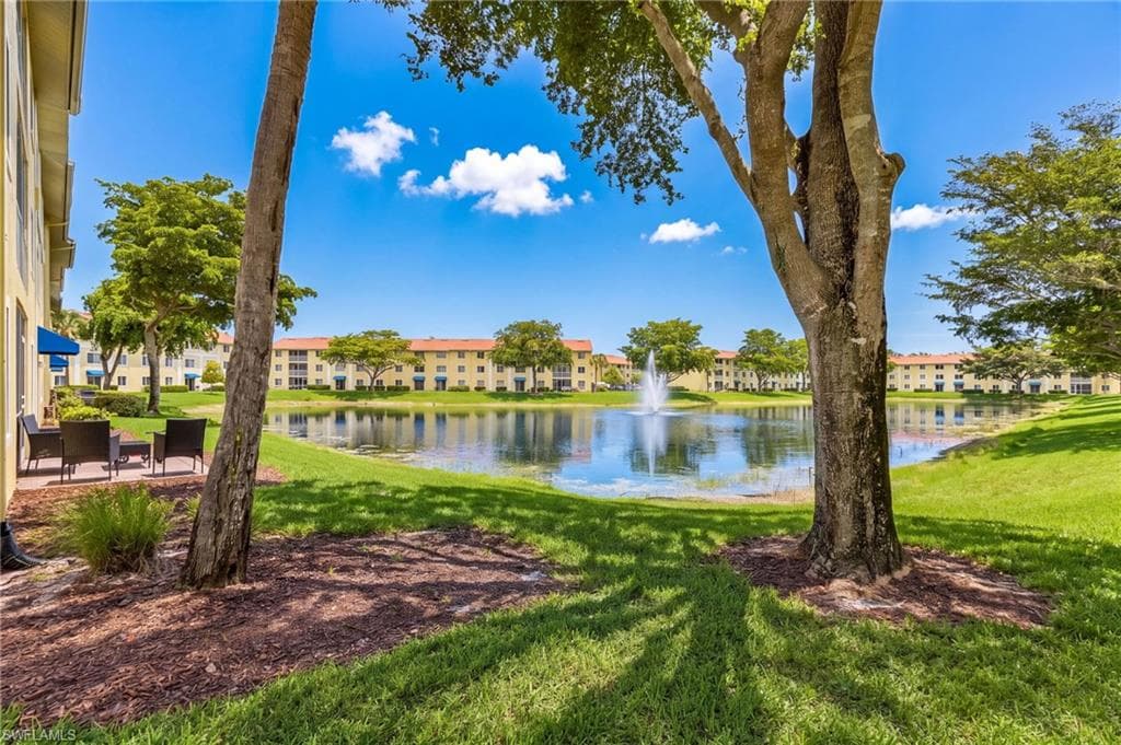 8274 Key Royal CIR 1022-24