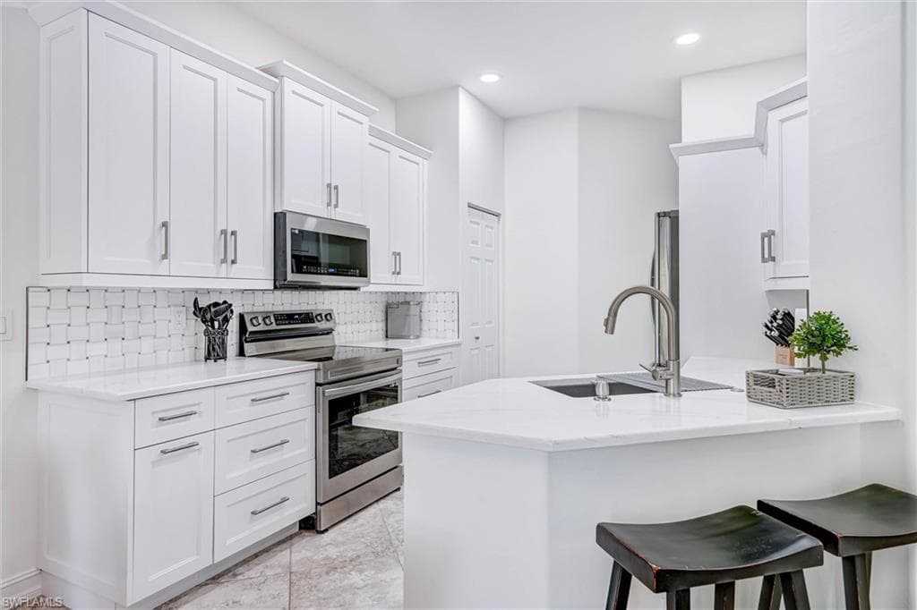 750 Tarpon Cove DR 202-15