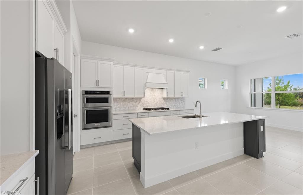 12408 Basalt LN-8