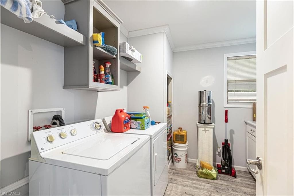 585 Cape Florida LN-20
