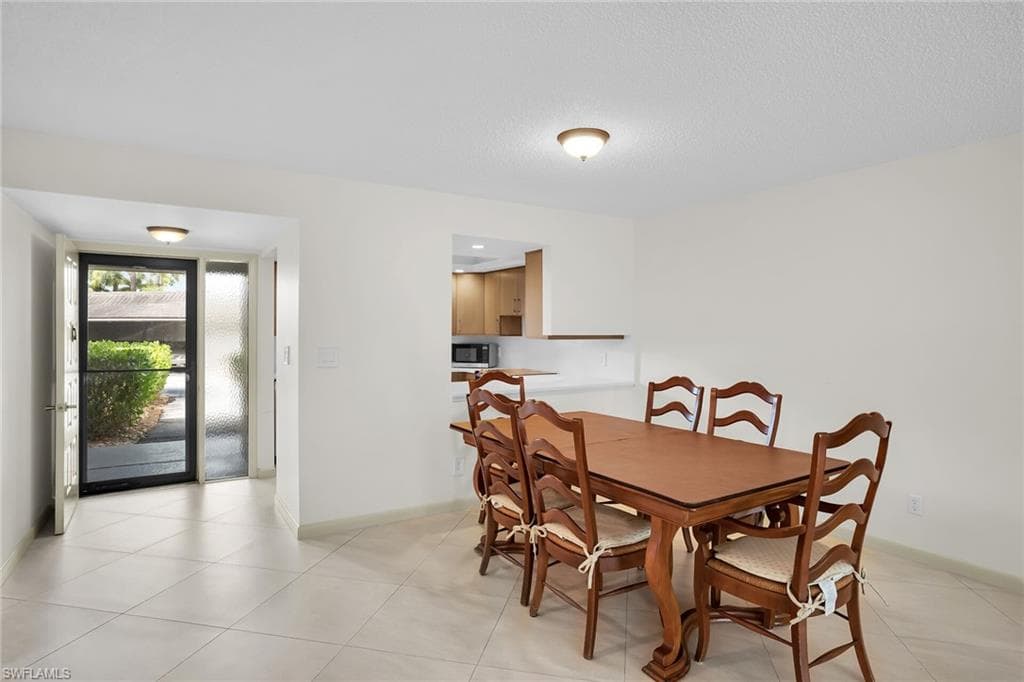 5773 Gage LN 104B-10