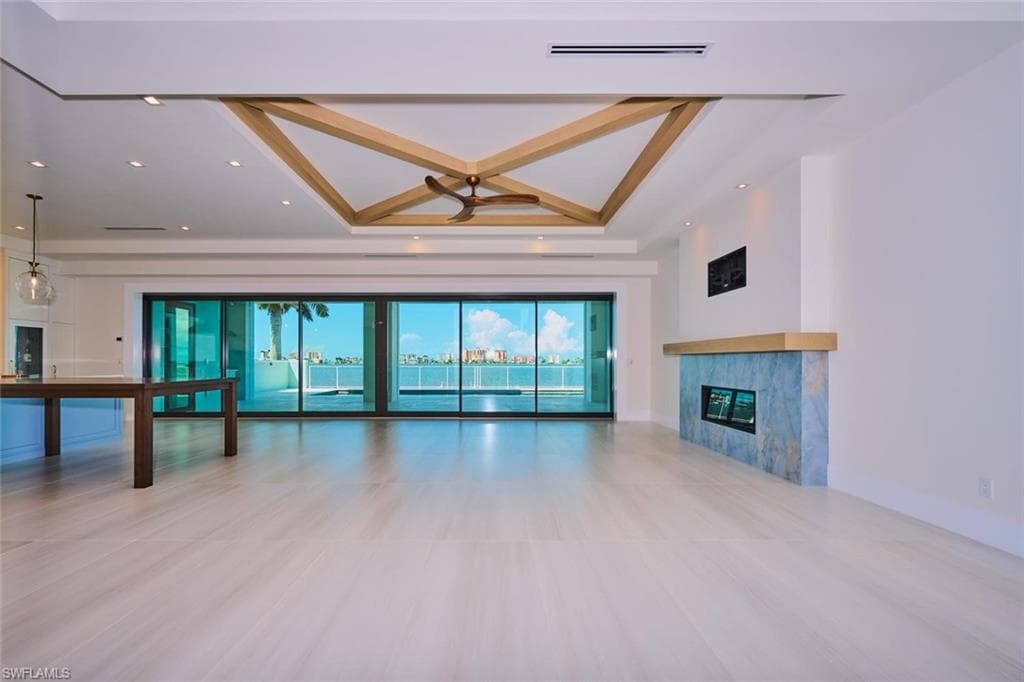 938 San Carlos DR-6