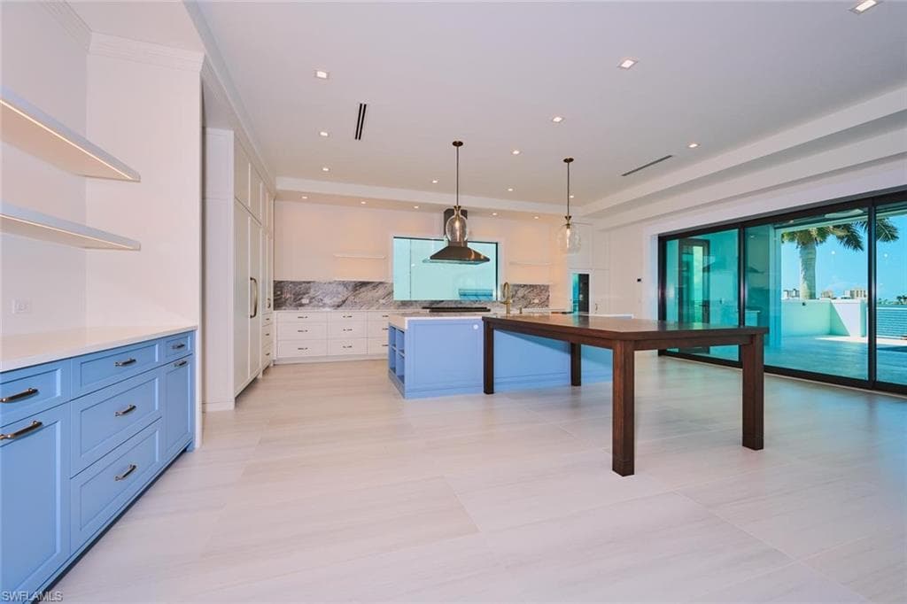 938 San Carlos DR-9