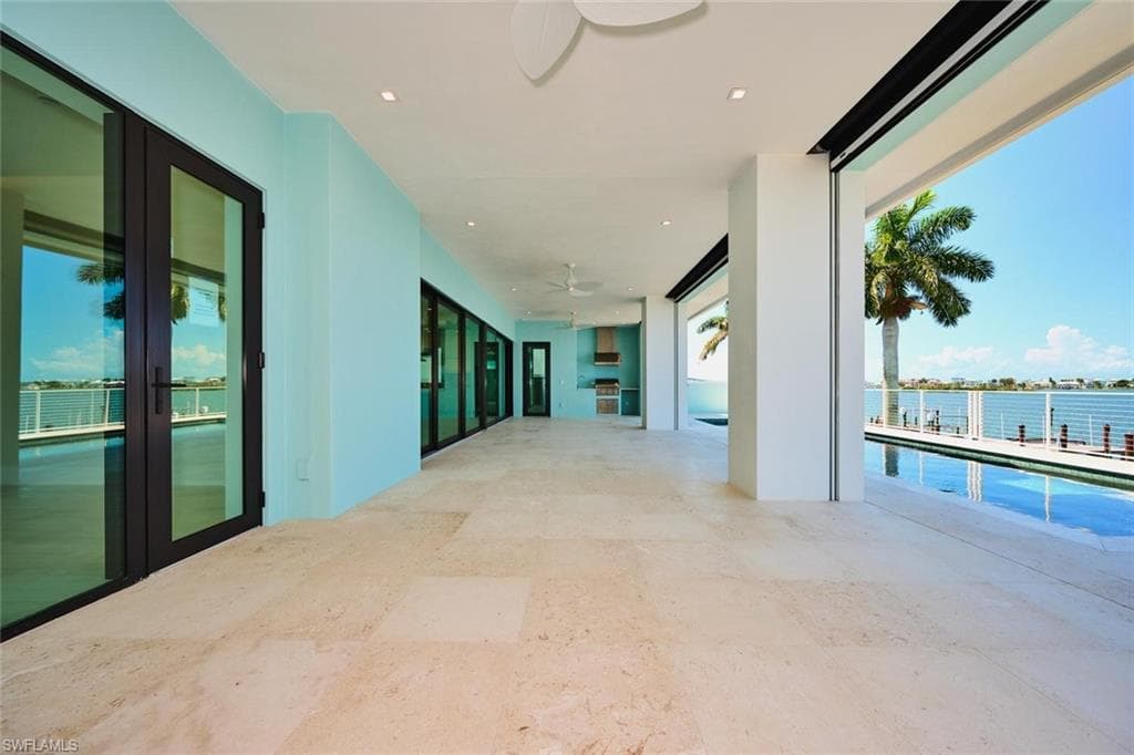 938 San Carlos DR-24