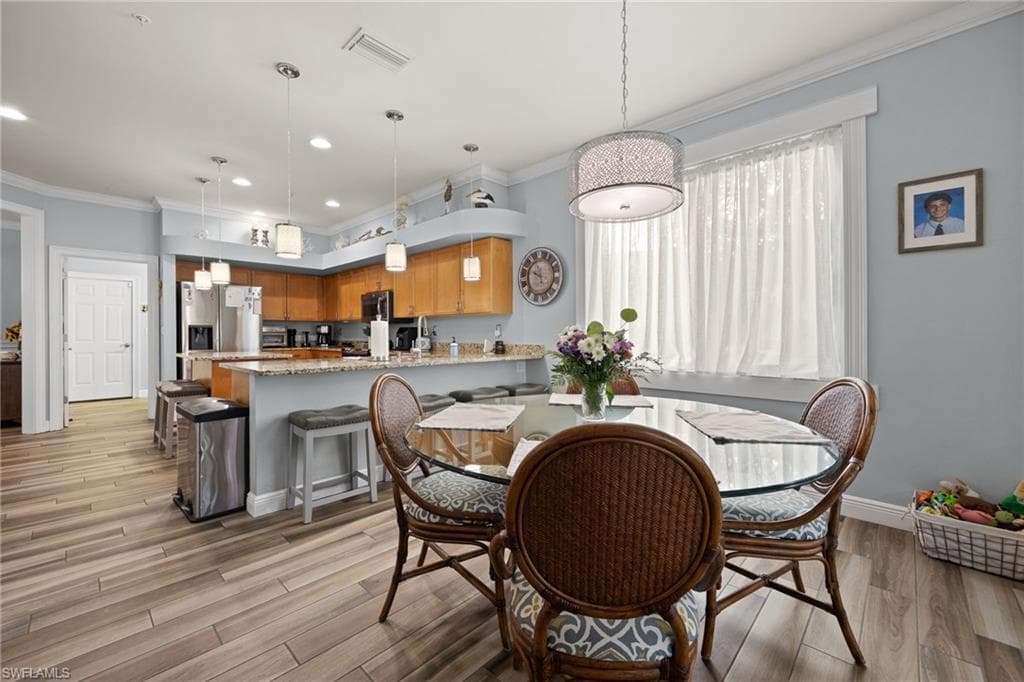 16450 Oakview CIR-13