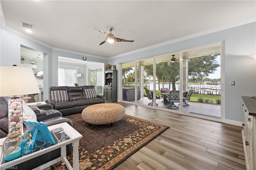 16450 Oakview CIR-12