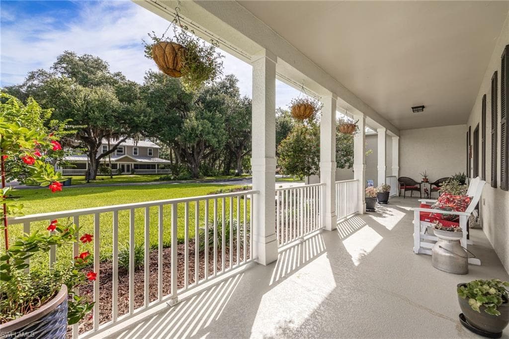 16450 Oakview CIR-3