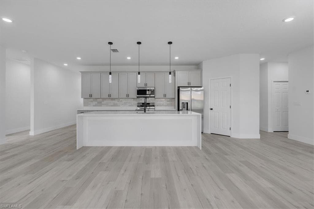 2608 Monza DR-8