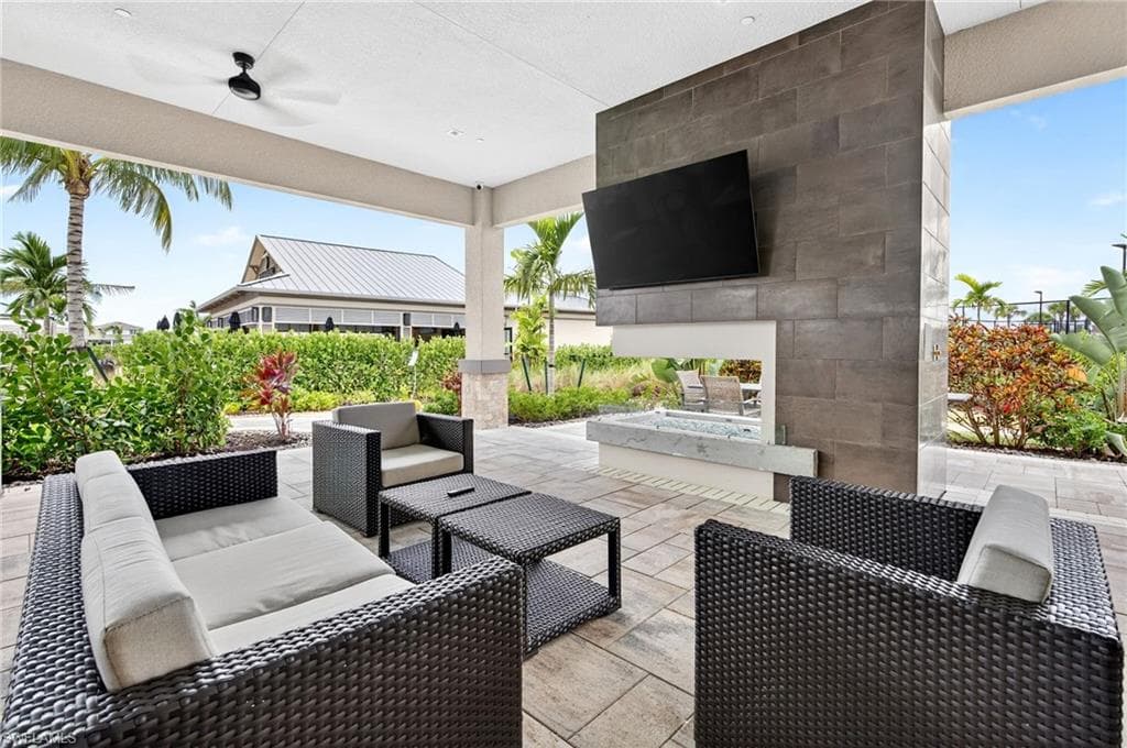 15633 Triesta LN-49