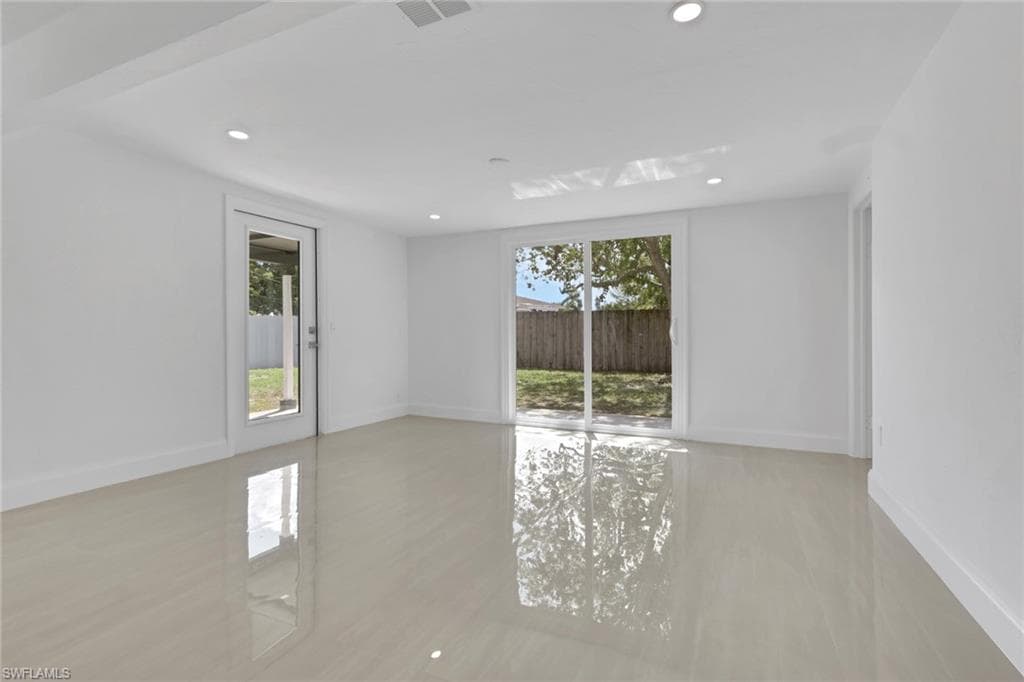 2181 52nd LN SW-10