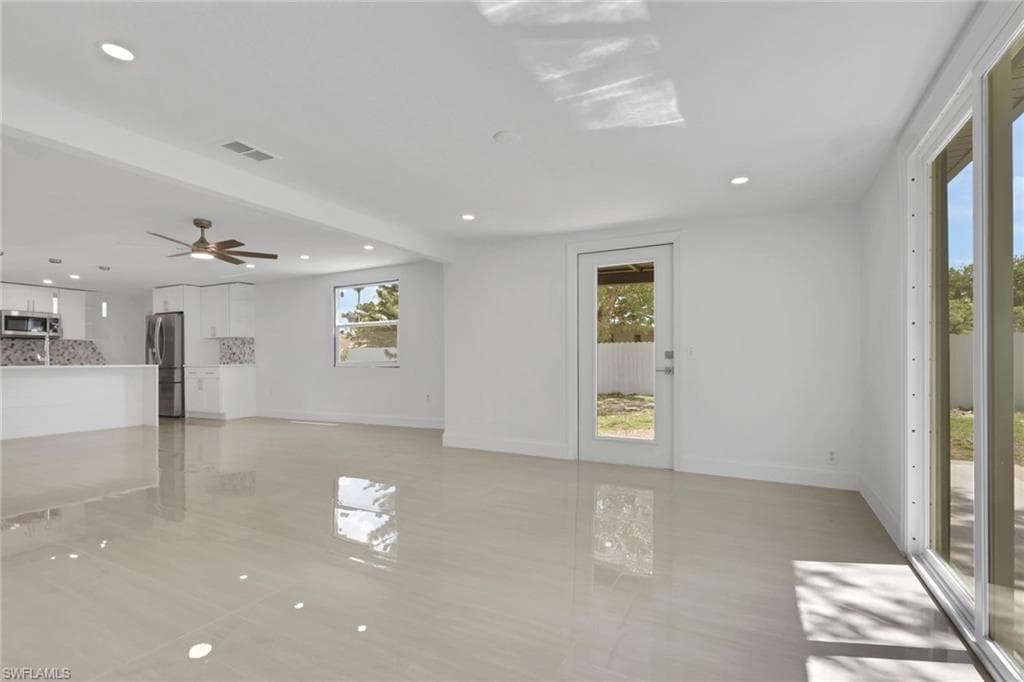 2181 52nd LN SW-11