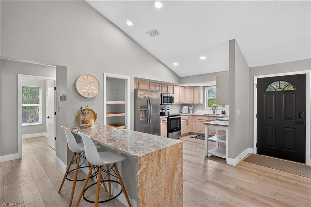 9076 Mockingbird DR-11