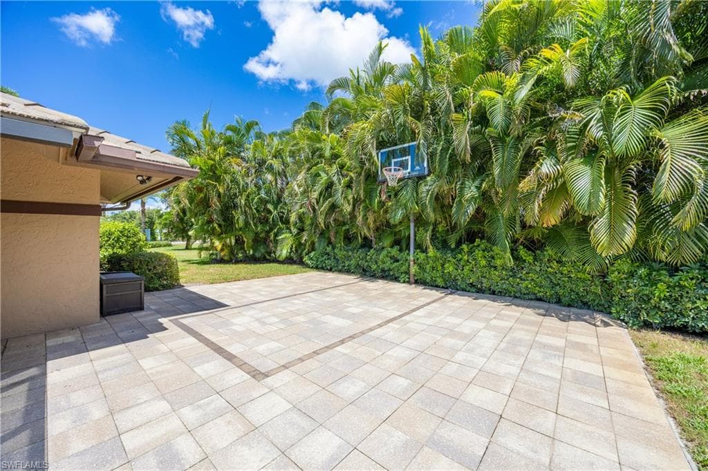 2266 Imperial Golf Co BLVD-29