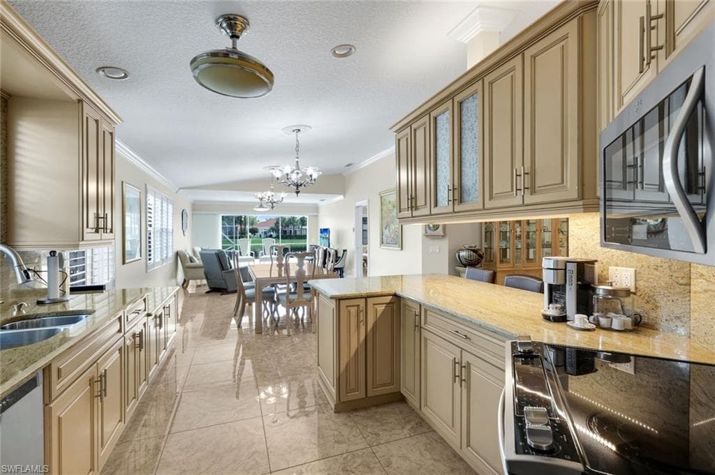 5808 Drummond WAY-6