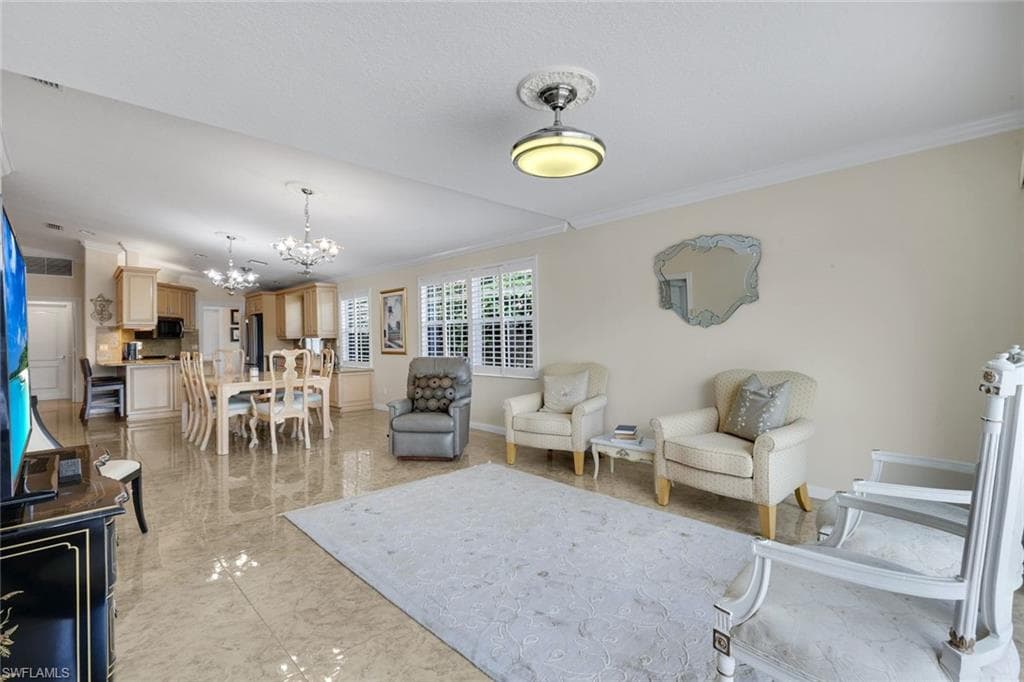 5808 Drummond WAY-22