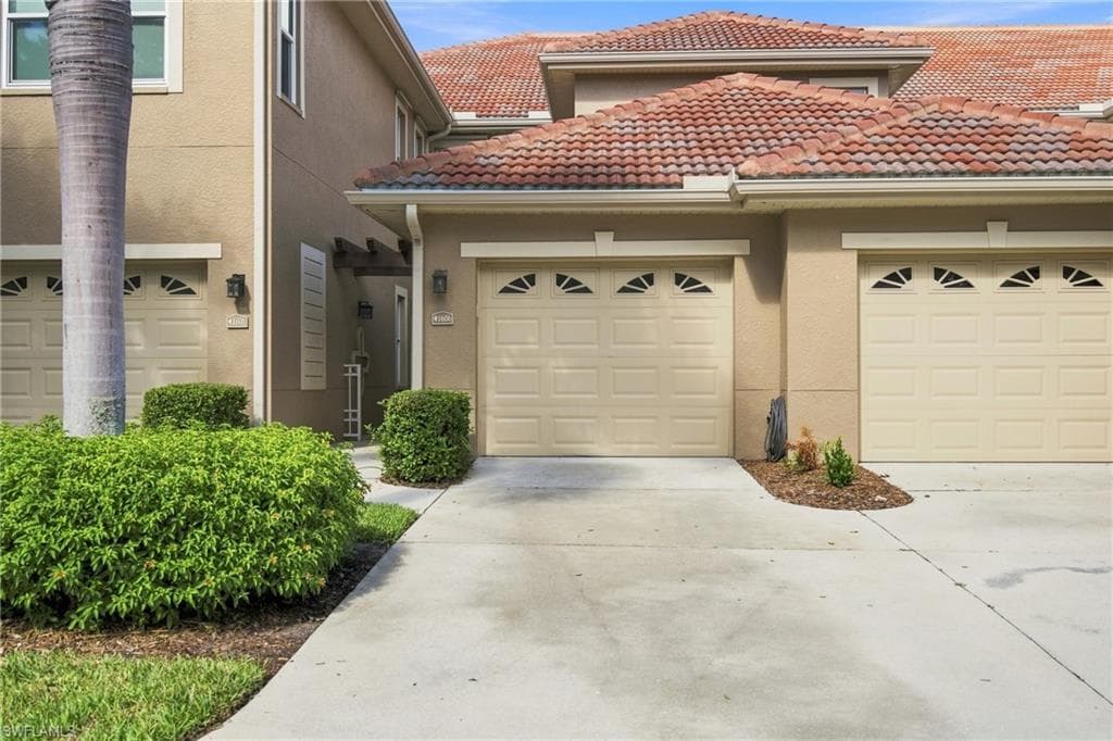 20040 Seagrove ST 1606-0