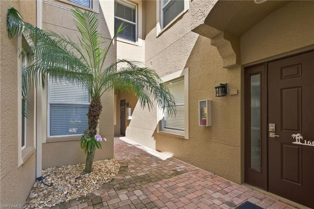 20040 Seagrove ST 1606-4
