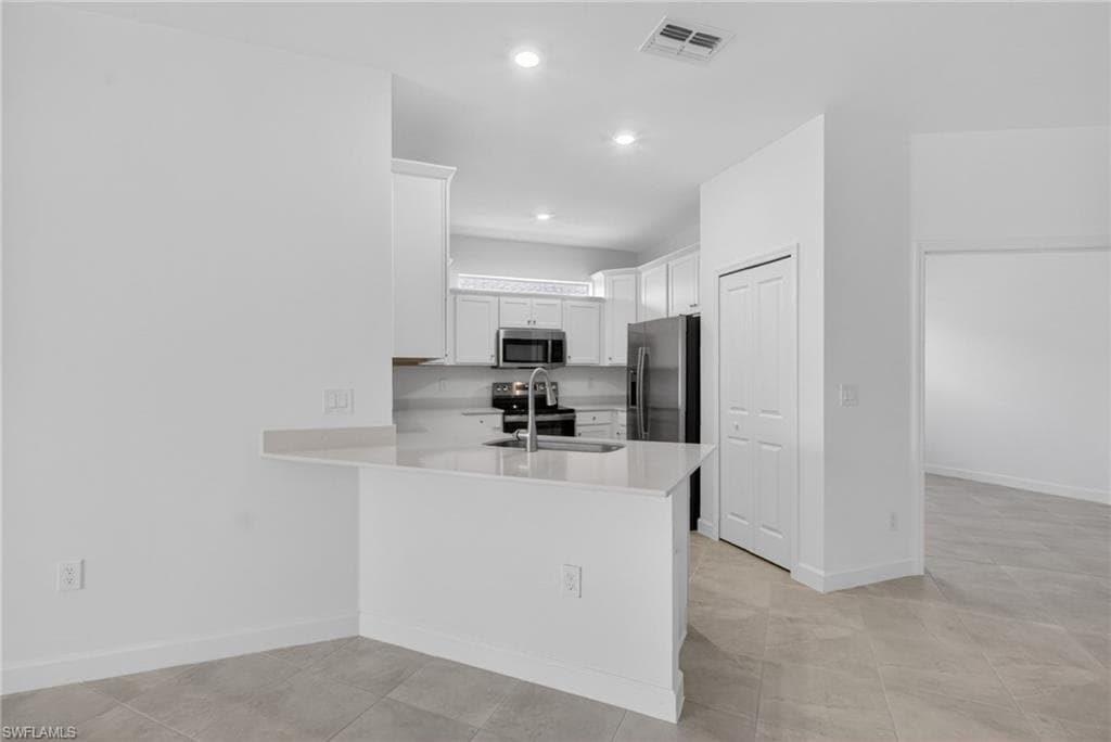 20559 Hazelnut CT S-6