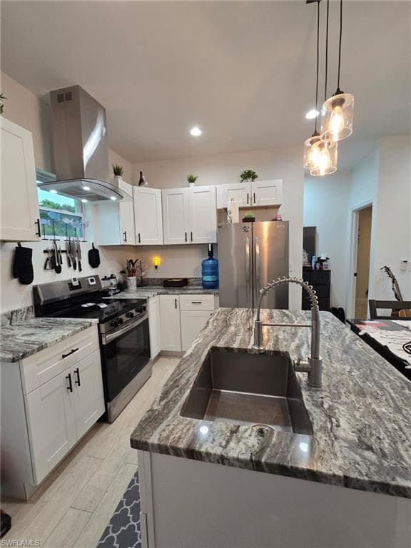 23041 Roundtree AVE-3