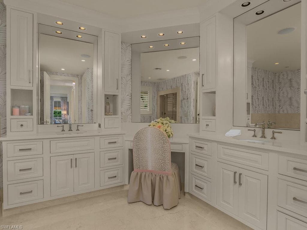 580 15th AVE S-26