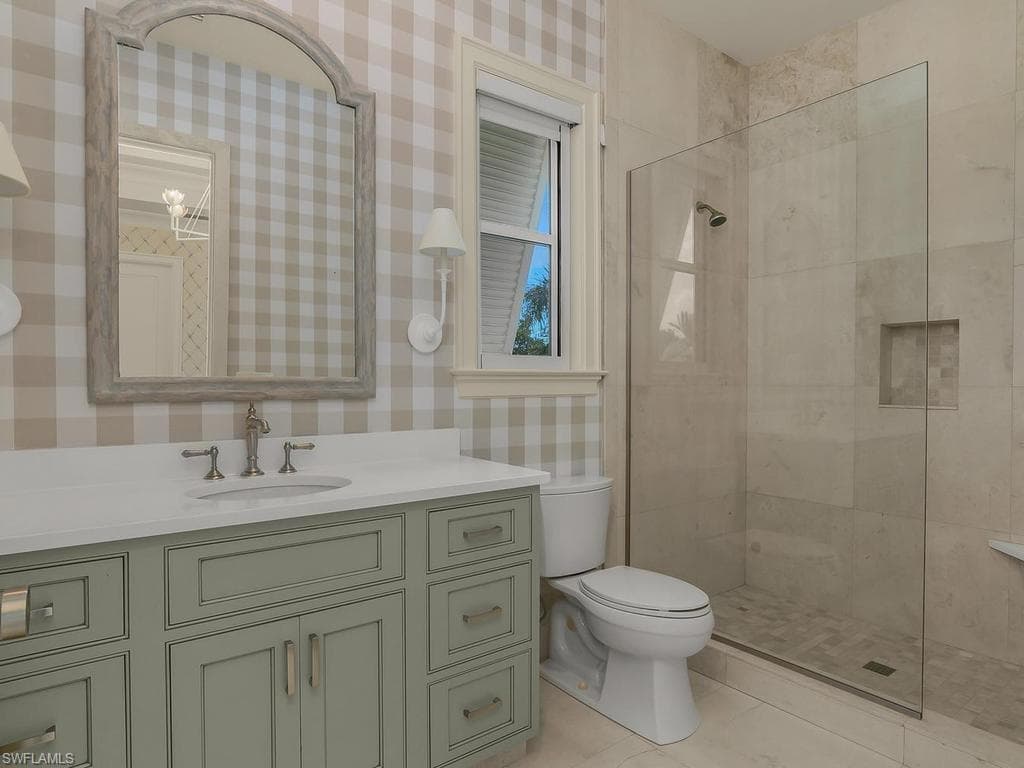 580 15th AVE S-36