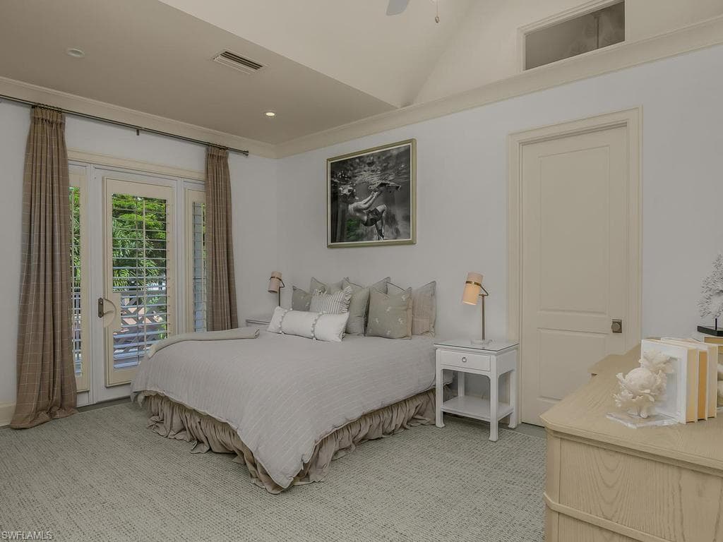 580 15th AVE S-32