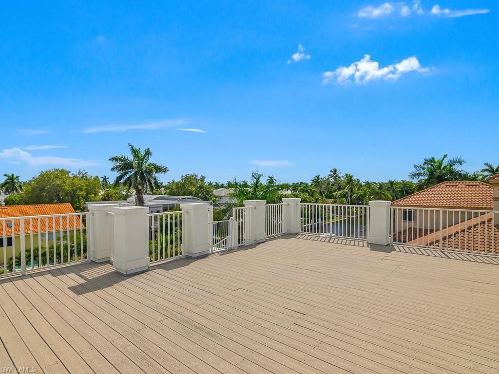 580 15th AVE S-49
