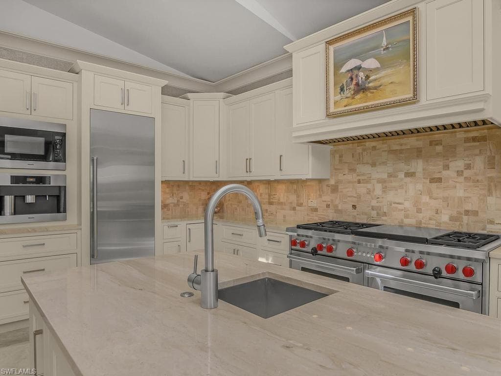 580 15th AVE S-14