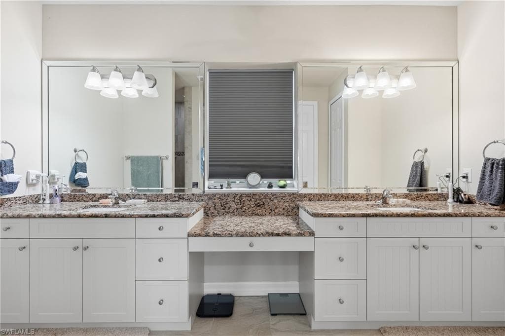 4507 Lake Heather CIR-19