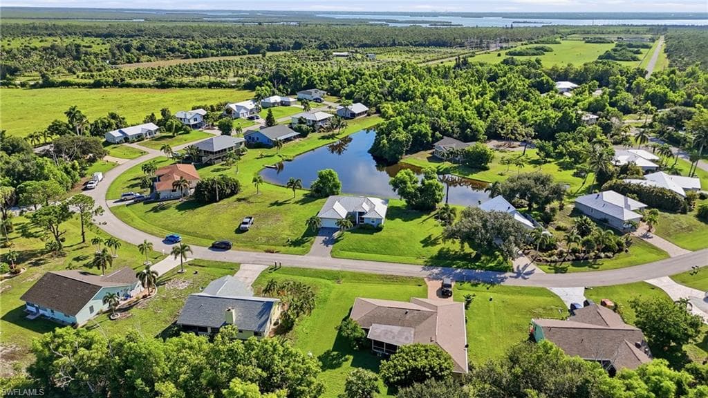 4507 Lake Heather CIR-32