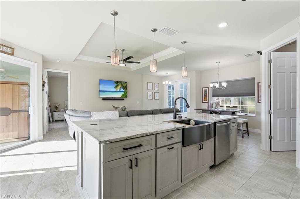 4507 Lake Heather CIR-4