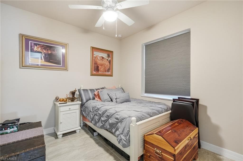 4507 Lake Heather CIR-24