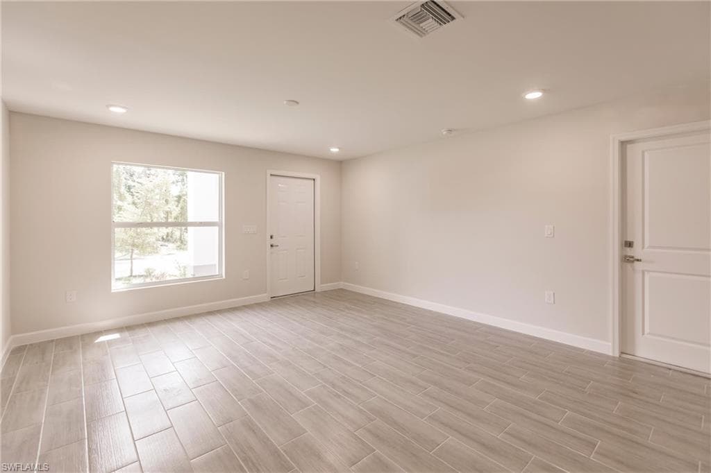 3844/3846 Kittyhawk DR-12