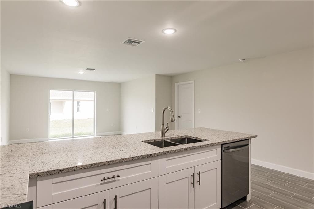 3844/3846 Kittyhawk DR-7