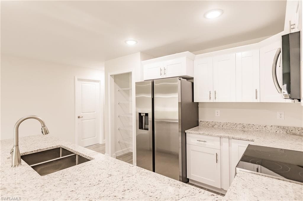 3844/3846 Kittyhawk DR-8