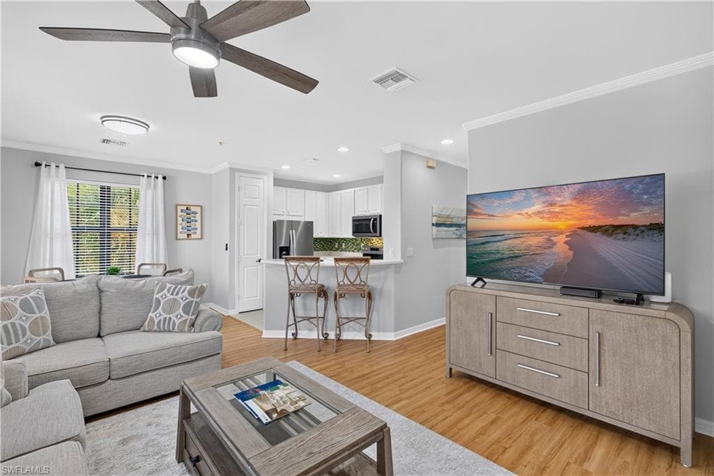 1379 Artesia DR E 601-6