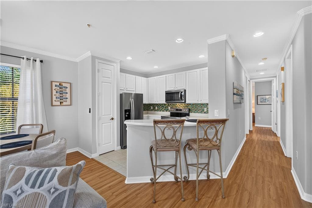 1379 Artesia DR E 601-9