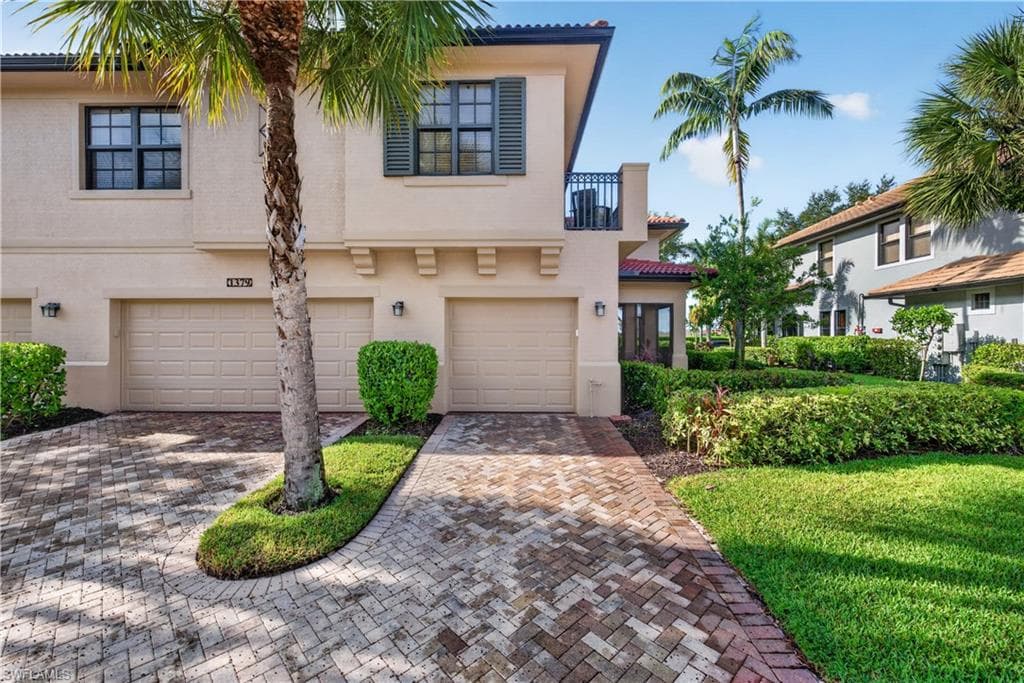 1379 Artesia DR E 601-24