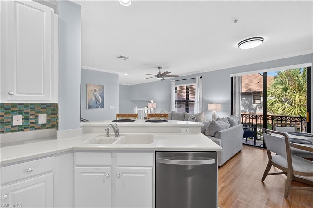 1379 Artesia DR E 601-11