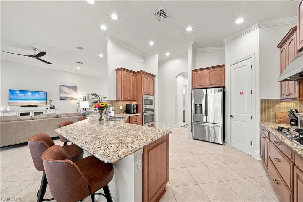 8888 Savona CT-9