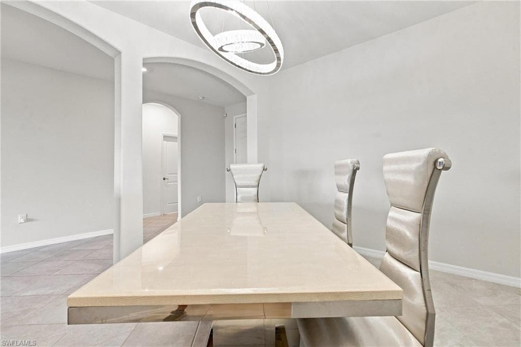 3313 Antilla CT-17