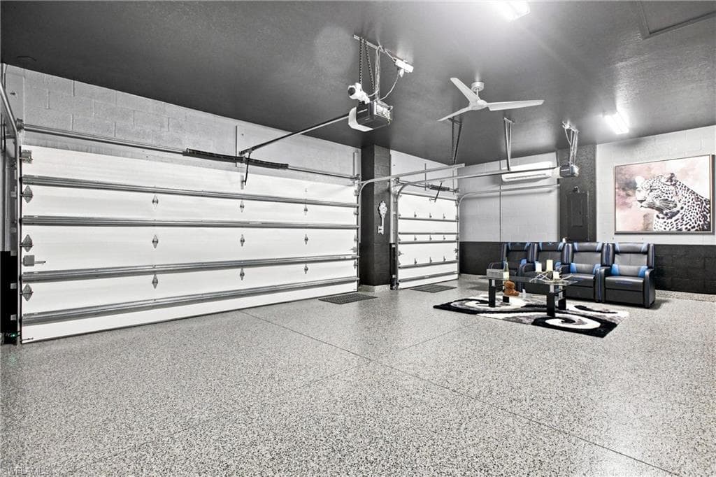 3313 Antilla CT-24