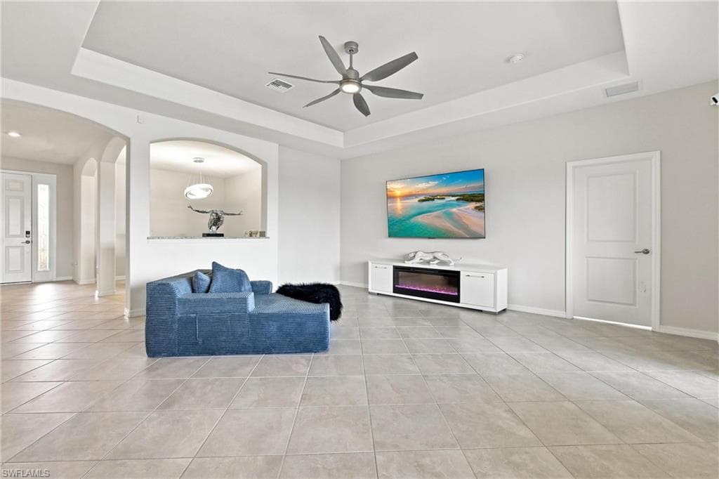 3313 Antilla CT-11